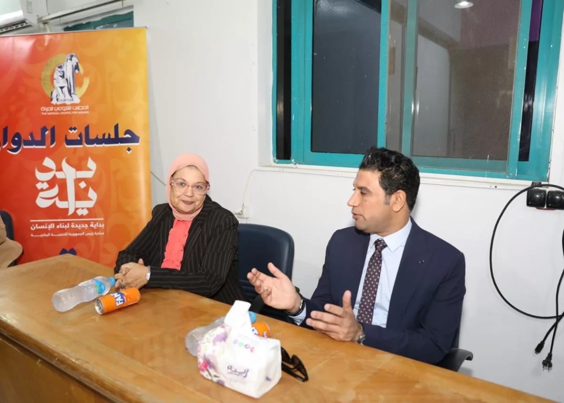 حملة طرق أبواب جديدة لقومى المرأة بسوهاج عن المبادرة الرئاسية بداية  19 - جريدة المساء