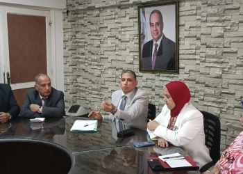 وكيل وزارة التعليم لمدراء عموم الجيزة: المتابعات الميدانية علي المدارس لابد أن تنقل الواقع الحقيقى لها 25 - جريدة المساء