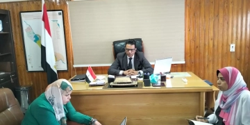 وكيل وزارة الصحة بسوهاج يترأس الإجتماع الدوري للجنة التخلص الآمن من النفايات الطبية الخطرة  1 - جريدة المساء
