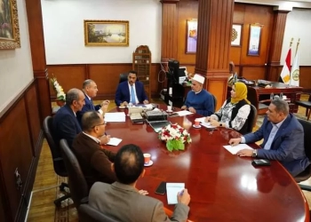 محافظ مطروح يناقش استعدادات المحافظة للمشاركة في أولمبياد المحافظات الحدودية في نسخته الخامسة 24 - جريدة المساء