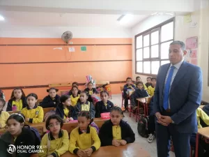 استمرارا للزيارات الميدانية.. وكيل وزارة تعليم الجيزة يتجول في عدة مدراس بالعمرانية لمتابعة انضباط العملية التعليمية 22 - جريدة المساء