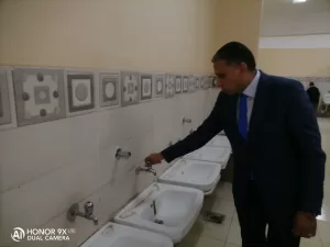 استمرارا للزيارات الميدانية.. وكيل وزارة تعليم الجيزة يتجول في عدة مدراس بالعمرانية لمتابعة انضباط العملية التعليمية 30 - جريدة المساء