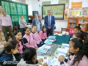 استمرارا للزيارات الميدانية.. وكيل وزارة تعليم الجيزة يتجول في عدة مدراس بالعمرانية لمتابعة انضباط العملية التعليمية 28 - جريدة المساء