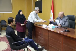 في اللقاء الأسبوعي لمحافظ بني سويف: تكليف لجنة لدراسة مدى احتياج وصلة الطريق الصحروي ببني سليمان الشرقية لعمل مطبات 25 - جريدة المساء