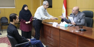 في اللقاء الأسبوعي لمحافظ بني سويف: تكليف لجنة لدراسة مدى احتياج وصلة الطريق الصحروي ببني سليمان الشرقية لعمل مطبات 1 - جريدة المساء