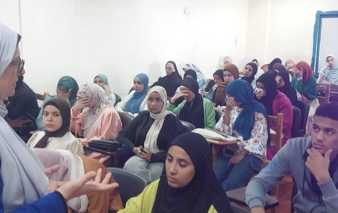 ندوة توعوية لمكافحة الهجرة غير الشرعية.. بالمعهد الفني الصحي بقنا 18 - جريدة المساء