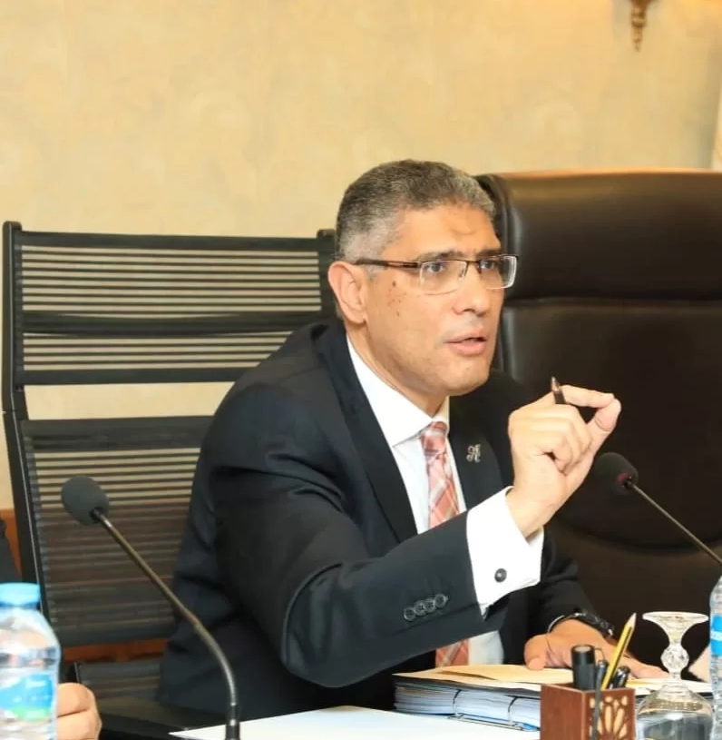 محافظ الجيزة يعين يسن سيد رئيساً لمدينة العياط.. ومدراء للإدارات الهندسية بالطالبية والصف 18 - جريدة المساء