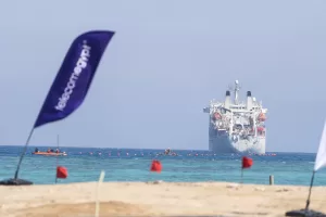 المصرية للاتصالات تعلن نجاح إنزال نظام الكابل البحري "Africa-1" في مصر 24 - جريدة المساء المصرية للاتصالات تعلن نجاح إنزال نظام الكابل البحري "Africa-1" في مصر 23 - جريدة المساء