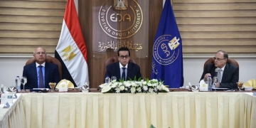 نائبا رئيس مجلس الوزراء فى الاجتماع الـ 14 مجلس إدارة هيئة الدواء الاستراتيجية الواعية لترشيد الاستهلاك الدوائي ساهمت في حل أزمة نقص الأدوية 1 - جريدة المساء