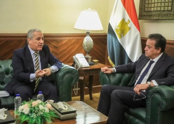 وزير الصحة يبحث مع رئيس الهيئة الوطنية للصحافة أوجه التعاون والاهتمام بالبرامج الصحية للعاملين بالمؤسسات الصحفية القومية 16 - جريدة المساء وزير الصحة يبحث مع رئيس الهيئة الوطنية للصحافة أوجه التعاون والاهتمام بالبرامج الصحية للعاملين بالمؤسسات الصحفية القومية 15 - جريدة المساء