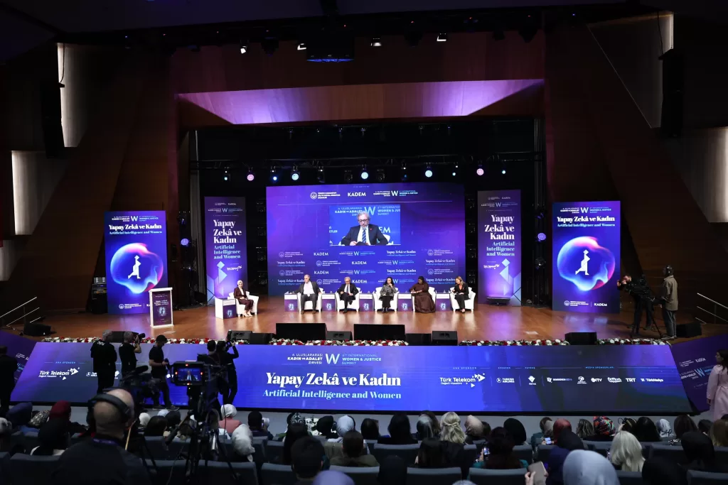 مصر تدعو لمكافحة العنف الرقمي ضد المرأة في قمة "المرأة والعدالة" بتركيا 27 - جريدة المساء