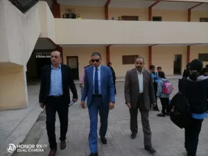 استمرار الزيارات المفاجئة لمدارس الجيزة.. وتكريم الطلاب المثاليين في أرض الطابور بإدارة جنوب 29 - جريدة المساء
