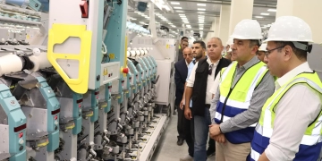 "شيمي " يتفقد تجارب تشغيل مصنع "غزل ١" الجديد بشركة غزل المحلة..المصنع على مساحة ٦٢ ألف متر ويضم نحو ١٨٣ ألف مردن 2 - جريدة المساء "شيمي " يتفقد تجارب تشغيل مصنع "غزل ١" الجديد بشركة غزل المحلة..المصنع على مساحة ٦٢ ألف متر ويضم نحو ١٨٣ ألف مردن 1 - جريدة المساء