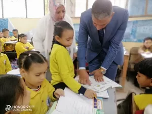 استمرار الزيارات المفاجئة لمدارس الجيزة.. وتكريم الطلاب المثاليين في أرض الطابور بإدارة جنوب 19 - جريدة المساء