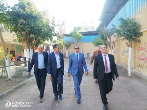 استمرار الزيارات المفاجئة لمدارس الجيزة.. وتكريم الطلاب المثاليين في أرض الطابور بإدارة جنوب 17 - جريدة المساء