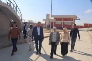 السكرتير العام المساعد لبني سويف يتفقد مستجدات الموقف التنفيذي لمشروع الصرف الصحي بميانة خلال زيارته لمركز اهناسيا 23 - جريدة المساء