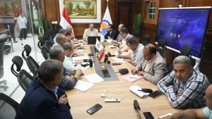 محافظ قنا يعقد اجتماعًا موسعا لمتابعة تنفيذ تكليفات مجلس المحافظين 27 - جريدة المساء