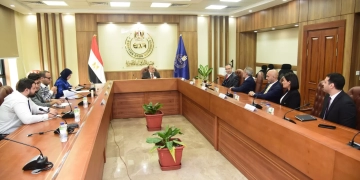 هيئة الدواء المصرية استقبلت وفد شركة باير الدولية لبحث توطين صناعة الدواء في مصر وتعزيز صادرات الأدوية المحلية 9 - جريدة المساء