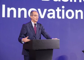 وزير الاتصالات : تسارع الابتكارات فى الذكاء الإصطناعى جعل هذه التقنيات قاسما مشتركا لكافة القطاعات لتحقيق التنمية 18 - جريدة المساء وزير الاتصالات : تسارع الابتكارات فى الذكاء الإصطناعى جعل هذه التقنيات قاسما مشتركا لكافة القطاعات لتحقيق التنمية 17 - جريدة المساء