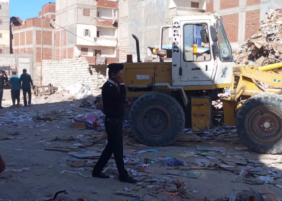 شرطة البيئة والمسطحات بالإسكندرية تستجيب لإستغاثة الأهالي بخورشيد 20 - جريدة المساء شرطة البيئة والمسطحات بالإسكندرية تستجيب لإستغاثة الأهالي بخورشيد 19 - جريدة المساء