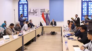 خلال زيارته لمركز إبداع مصر الرقمية "كريتيفا" أسوان الدكتور/ عمرو طلعت وزير الاتصالات وتكنولوجيا المعلومات يشهد إطلاق برنامج لتعزيز بيئة ريادة الأعمال فى صعيد مصر 19 - جريدة المساء