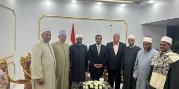 خلال استقباله الأمين العام لمجمع البحوث الإسلامية.. نائب محافظ قنا يبحث أوجه التعاون لتنفيذ فاعليات مبادرة بداية جديدة  1 - جريدة المساء