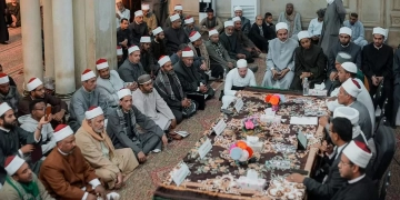 لأول مرة في قنا.. إحياء سنة المجالس الحديثية بالأسانيد المتصلة إلى النبي صلى الله عليه وسلم 2 - جريدة المساء لأول مرة في قنا.. إحياء سنة المجالس الحديثية بالأسانيد المتصلة إلى النبي صلى الله عليه وسلم 1 - جريدة المساء