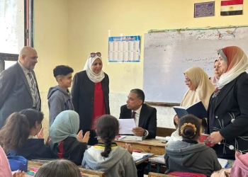 الرقابة مستمرة | وكيل وزارة التعليم بالجيزة يحيل مدير مدرسة للتحقيق.. ويكافيء آخَرَيْن خلال جولته بمدارس زايد 26 - جريدة المساء الرقابة مستمرة | وكيل وزارة التعليم بالجيزة يحيل مدير مدرسة للتحقيق.. ويكافيء آخَرَيْن خلال جولته بمدارس زايد 25 - جريدة المساء