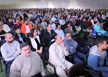 رئيس الطائفة الإنجيلية يشارك في احتفالية "احتفل بالحياة" 32 - جريدة المساء