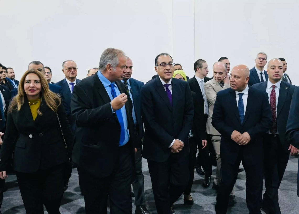 رئيس الوزراء يفتتح مؤتمر ومعرض " وطن رقمي " بمشاركة 40 شركة للتكنولوجيا تستعرض حلول التصنيع الذكي 19 - جريدة المساء