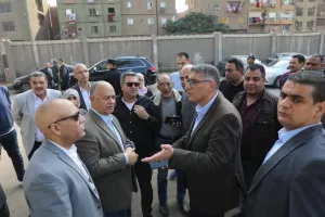 تجهيزا لافتتاحه.. محافظ الجيزة يعاين موقع سوق اليوم الواحد بشارع الصوامع بإمبابة 28 - جريدة المساء