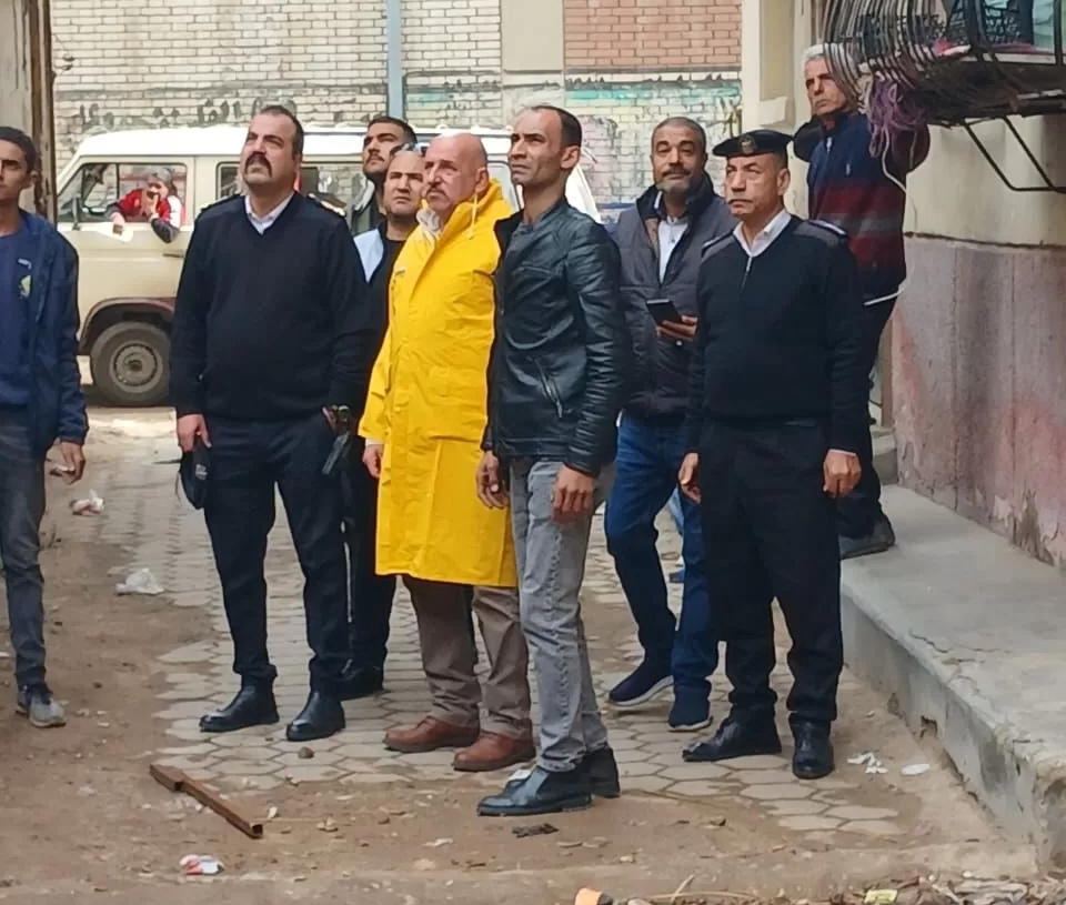 رفع 334 حالة إشغال بالمقاهي والمطاعم وإزالة "جمالون" بدون تصريح..خلال حملة مسائية بالعمرانية (صور) 19 - جريدة المساء
