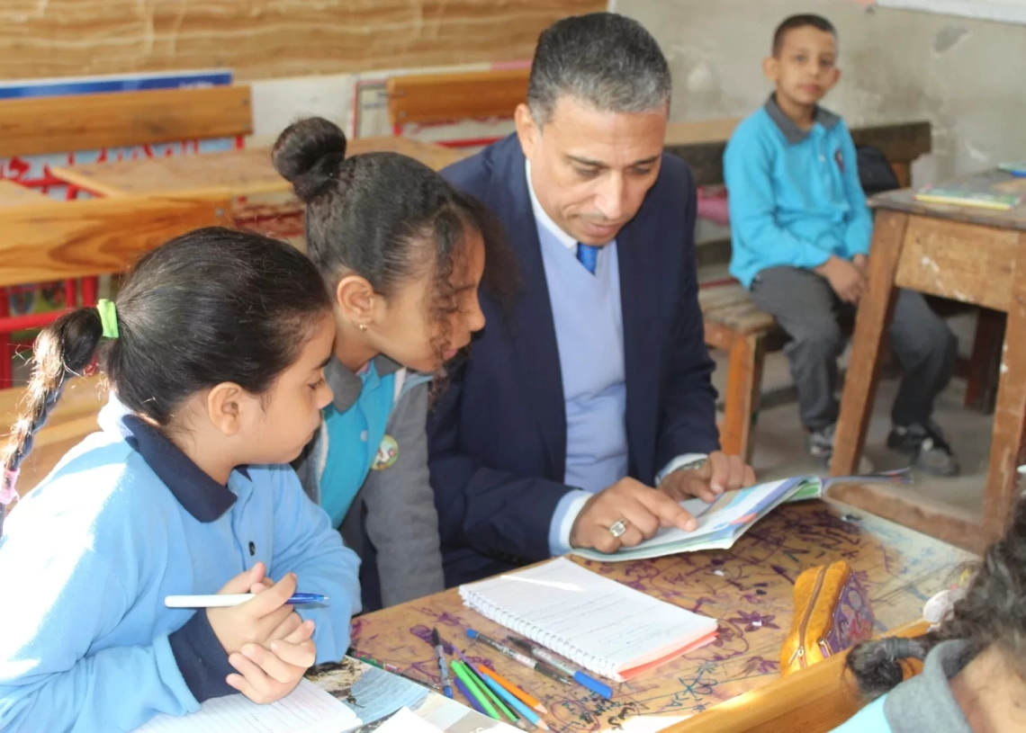 مع استمرار الزيارات الميدانية.. "عطية" لمعلمي ومدراء مدارس الجيزة: لابد من الرقابة الصارمة ولن نقبل بأي تقصير 17 - جريدة المساء مع استمرار الزيارات الميدانية.. "عطية" لمعلمي ومدراء مدارس الجيزة: لابد من الرقابة الصارمة ولن نقبل بأي تقصير 16 - جريدة المساء