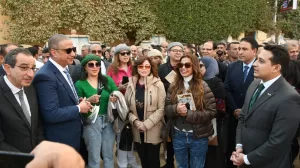 بمشاركة عدد من الفنانين والشخصيات العامة.. محافظ الفيوم يفتتح مهرجان تونس للخزف والفخار والحرف اليدوية 39 - جريدة المساء