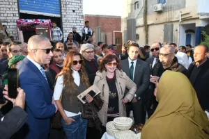 بمشاركة عدد من الفنانين والشخصيات العامة.. محافظ الفيوم يفتتح مهرجان تونس للخزف والفخار والحرف اليدوية 43 - جريدة المساء