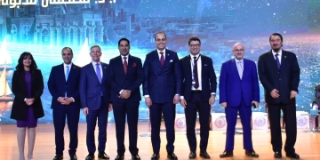 هيئة الرعاية الصحية:بناء الثقة العالمية في الرعاية الصحية ومذكرة تفاهم مع شركة المانية لتطوير بروتوكولات علاجية موحدة لعدد من الأمراض 2 - جريدة المساء هيئة الرعاية الصحية:بناء الثقة العالمية في الرعاية الصحية ومذكرة تفاهم مع شركة المانية لتطوير بروتوكولات علاجية موحدة لعدد من الأمراض 1 - جريدة المساء