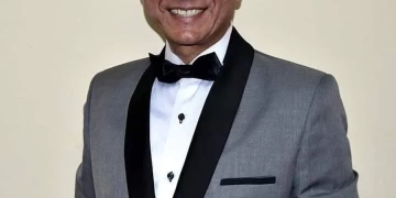 نجم الموسيقى العربية محمود درويش وفرقته كنوز بأوبرا الأسكندرية 1 - جريدة المساء