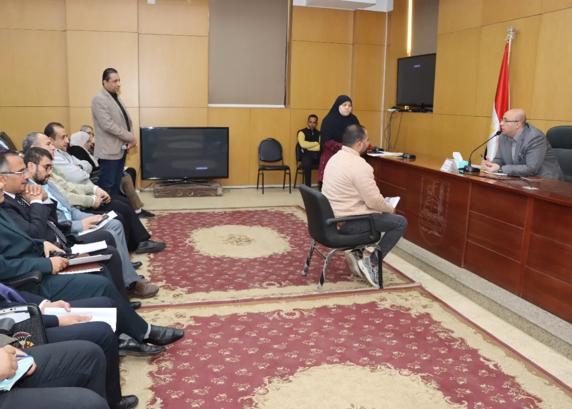 محافظ بني سويف يتابع شكاوى المواطنين خلال اللقاء الأسبوعي: حلول عاجلة لمشكلات المرافق 18 - جريدة المساء محافظ بني سويف يتابع شكاوى المواطنين خلال اللقاء الأسبوعي: حلول عاجلة لمشكلات المرافق 17 - جريدة المساء