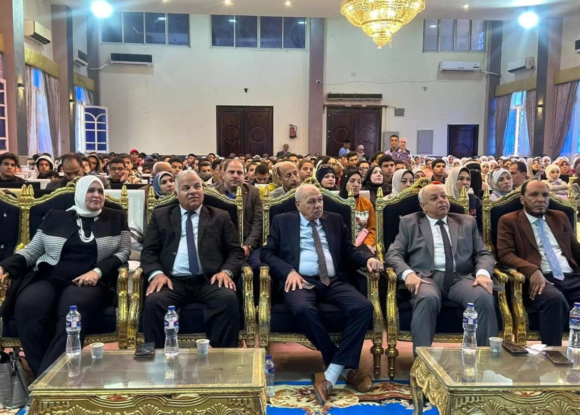 ندوة تثقيفية عن مخاطر التكنولوجيا والتحديات والفرص بتعليم الفيوم 17 - جريدة المساء