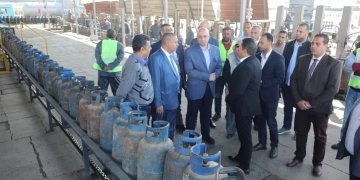 محافظ بني سويف يزور مصنعًا لإنتاج الغاز الصب ضمن متابعة منظومة البوتاجاز ...ويوجه بتشديد الرقابة استعداداً لفصل الشتاء 1 - جريدة المساء