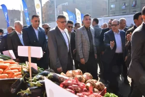 وزير التموين ومحافظ الجيزة يفتتحان “سوق اليوم الواحد” في إمبابة بتخفيضات 30% 87 - جريدة المساء