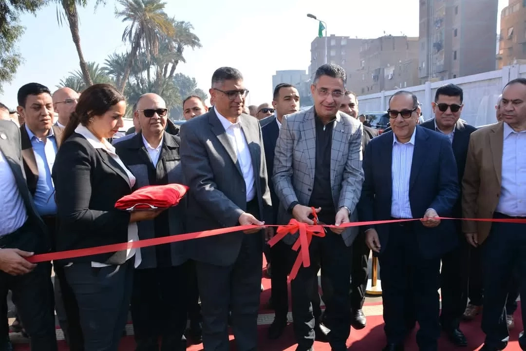 وزير التموين ومحافظ الجيزة يفتتحان “سوق اليوم الواحد” في إمبابة بتخفيضات 30% 17 - جريدة المساء