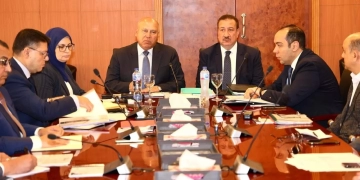 "الوزير" يبحث مع "أبو ليمون" و مستثمري المنوفية تحديات المناطق الصناعية بالمحافظة و سبل حلها 2 - جريدة المساء "الوزير" يبحث مع "أبو ليمون" و مستثمري المنوفية تحديات المناطق الصناعية بالمحافظة و سبل حلها 1 - جريدة المساء