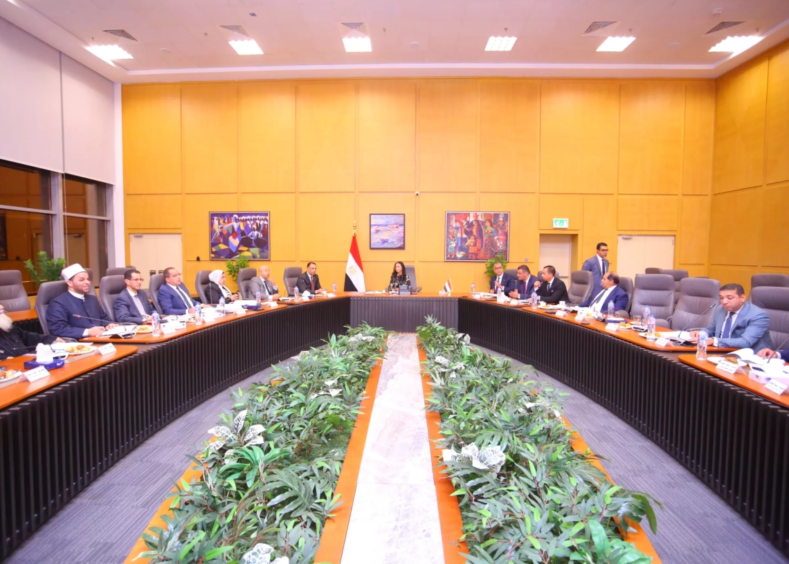 وزيرة التضامن تبحث تعزيز خدمات صندوق تأمين الأسرة وتحسين منظومة النفقة 15 - جريدة المساء