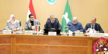 لبحث ومناقشة الطلبات المقدمة من المستثمرين.. محافظ الشرقية يترأس إجتماع مجلس إدارة المناطق الصناعية 2 - جريدة المساء لبحث ومناقشة الطلبات المقدمة من المستثمرين.. محافظ الشرقية يترأس إجتماع مجلس إدارة المناطق الصناعية 1 - جريدة المساء