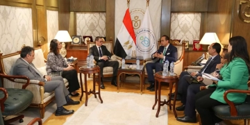 رئيس هيئة الرعاية الصحية والمدير العام لشركة فياتريس في مصر بحثا سبل تعزيز التعاون المشترك لعام2025 2 - جريدة المساء رئيس هيئة الرعاية الصحية والمدير العام لشركة فياتريس في مصر بحثا سبل تعزيز التعاون المشترك لعام2025 1 - جريدة المساء