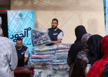 "الجود" تبدأ توزيع 10 آلاف بطانية و2,000 كرتونة مواد غذائية ضمن حملة "دفا وستر" 21 - جريدة المساء