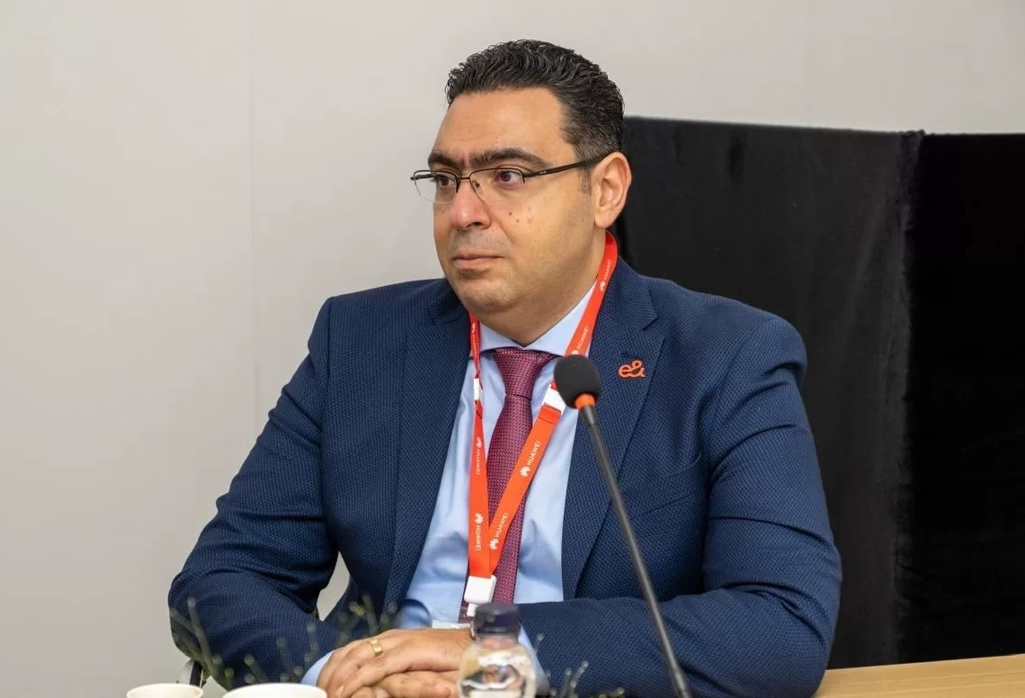 سامر مراد: إطلاق الشريحة الجديدة ب "اى اند مصر" تعزز مكانتنا كشركة تكنولوجية شاملة تخدم مستقبل الاتصال الرقمي في المنطقة 20 - جريدة المساء سامر مراد: إطلاق الشريحة الجديدة ب "اى اند مصر" تعزز مكانتنا كشركة تكنولوجية شاملة تخدم مستقبل الاتصال الرقمي في المنطقة 19 - جريدة المساء