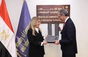 فاوندفر "Foundever العالمية توسع عملياتها فى مصر وتوفر ٥ آلاف فرصة عمل و٦٥ مليون يورو استثمارات فى مذكرة تفاهم شهدها وزير الاتصالات 25 - جريدة المساء