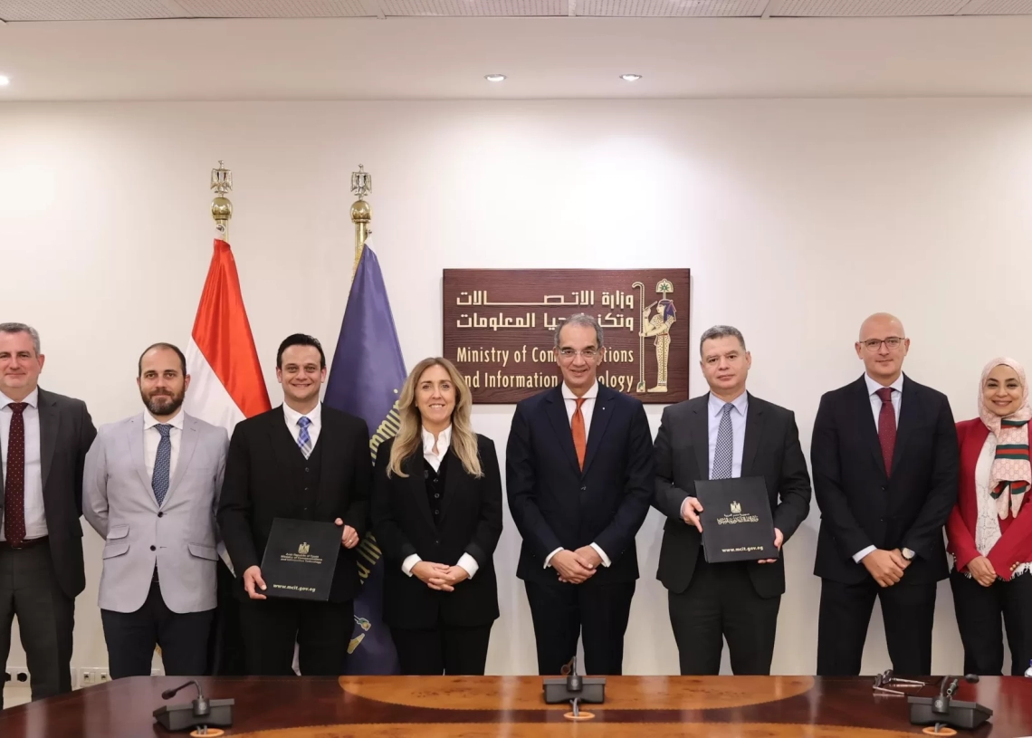 فاوندفر "Foundever العالمية توسع عملياتها فى مصر وتوفر ٥ آلاف فرصة عمل و٦٥ مليون يورو استثمارات فى مذكرة تفاهم شهدها وزير الاتصالات 19 - جريدة المساء